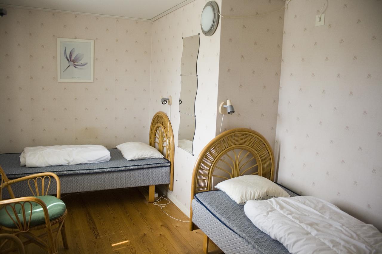 Brovaktarstugan Töreboda 外观 照片